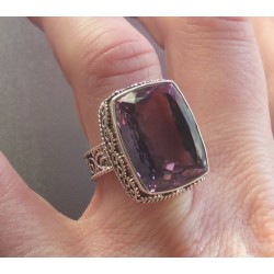 Zilveren ring gezet met rechthoekige facet Amethist 17.5 mm