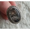 Zilveren ring gezet met Toermalijnkwarts en bewerkte kop 17.5 mm