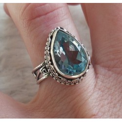 Zilveren ring druppelvorm blauw Topaas bewerkte setting 16.5 mm