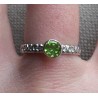 Zilveren ring gezet met ronde Peridot maat 18 mm
