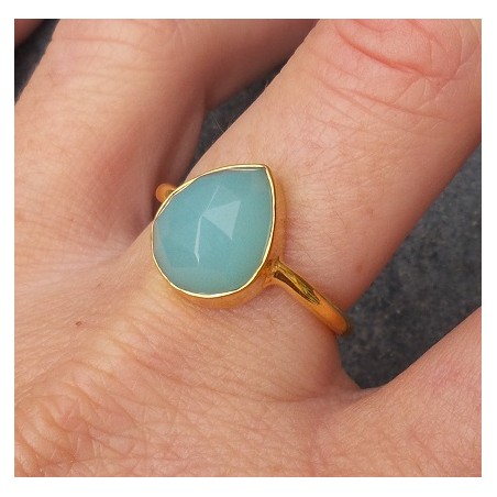 Vergulde ring met druppelvorm facet aqua Chalcedoon 18.5 mm