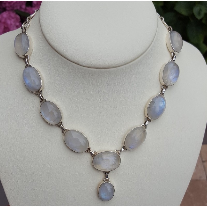 Zilveren ketting gezet met cabochon ovale Maanstenen