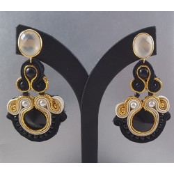 Vergulde oorbellen witte Chalcedoon en handgemaakte hanger