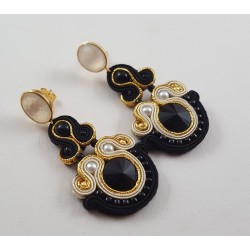 Vergulde oorbellen witte Chalcedoon en handgemaakte hanger