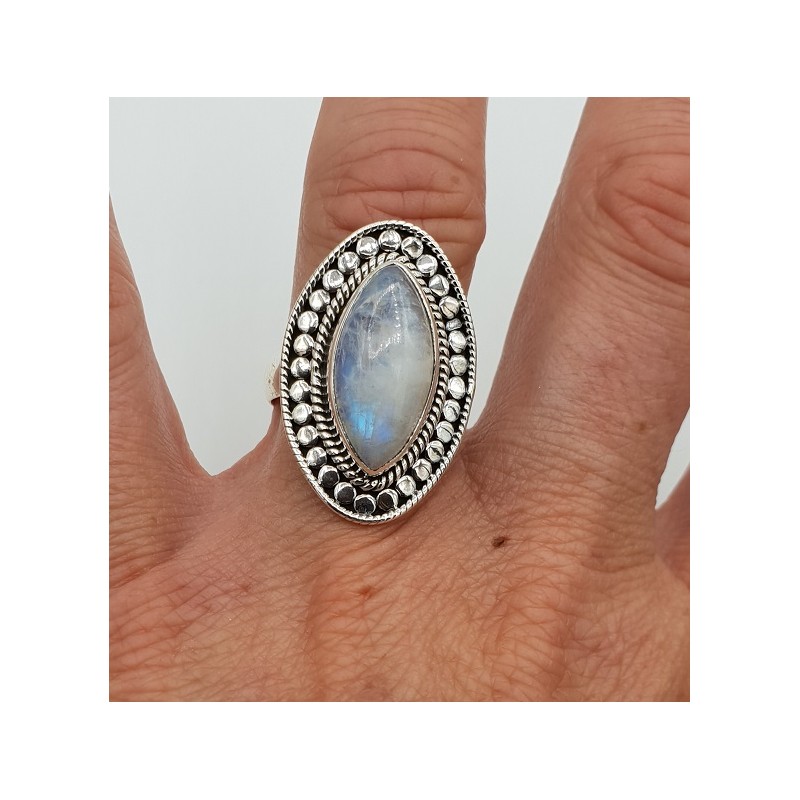 Zilveren ring gezet met marquise regenboog Maansteen 17.3 mm