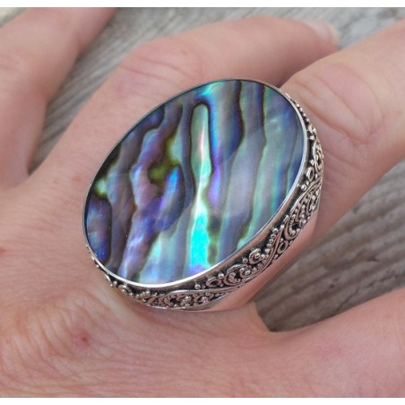 Zilveren ring met grote Abalone schelp bewerkte kop 18.5 mm