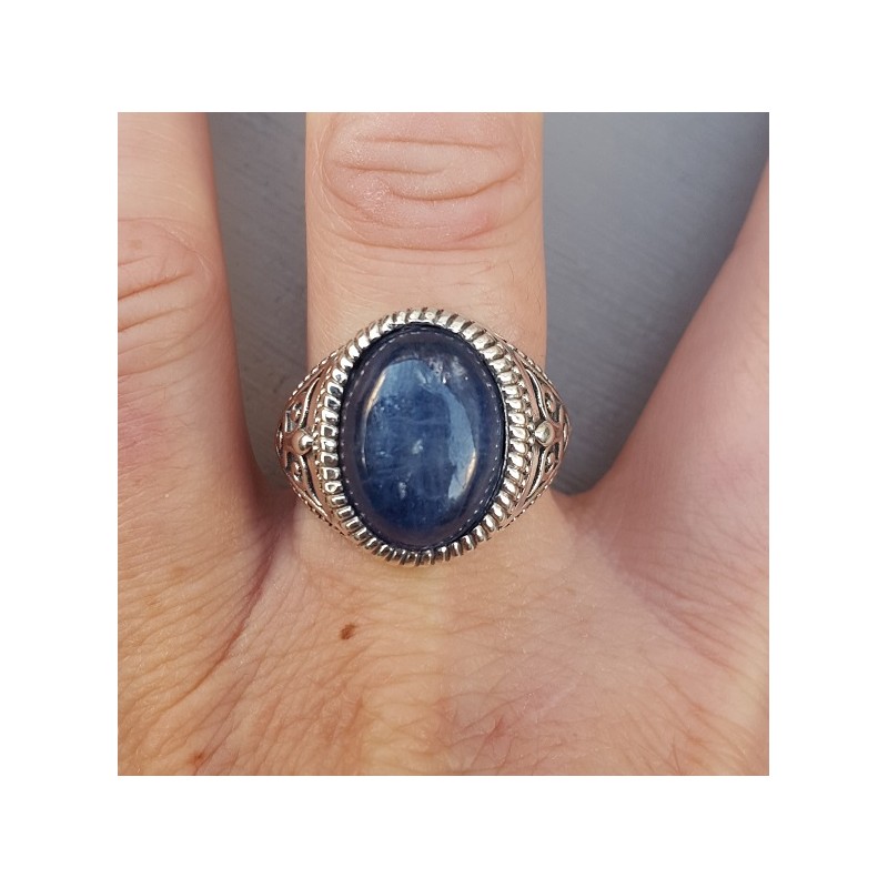 Zilveren ring met ovale Kyaniet (mannen ring) 20 mm
