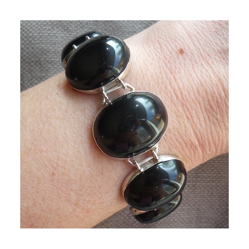 Zilveren armband gezet met ovale cabochon zwarte Onyxen
