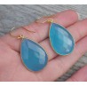 Vergulde oorbellen met grote blauwe Chalcedoon briolet