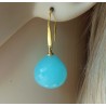 Vergulde oorbellen met facet geslepen aqua Chalcedoon druppel