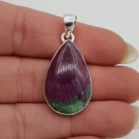 Zilveren hanger cabochon Robijn in Zoisiet