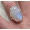 Zilveren ring gezet met ovale regenboog Maansteen 17.5 mm