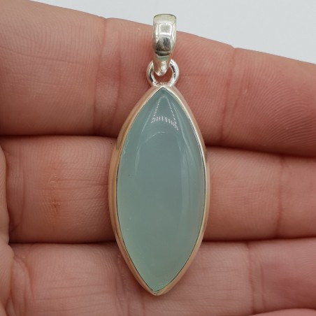 Zilveren hanger gezet met marquise cabochon aqua Chalcedoon