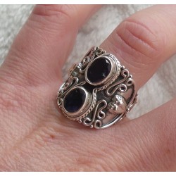 Zilveren ring gezet met Ioliet maat 17 mm