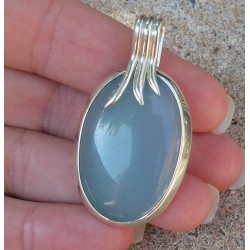 Zilveren hanger ovale aqua Chalcedoon in strakke setting
