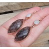 Vergulde oorbellen met Toermalijnkwarts en witte Agaat