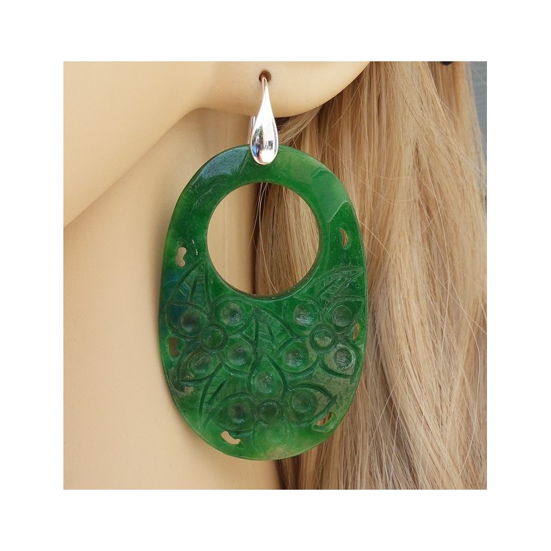 Oorbellen met ovale uitgesneden groene Jade