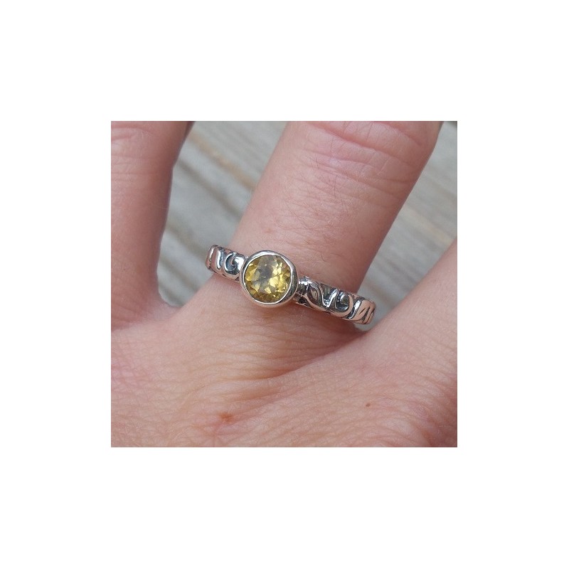 Zilveren ring gezet met ronde Citrien maat 17 mm