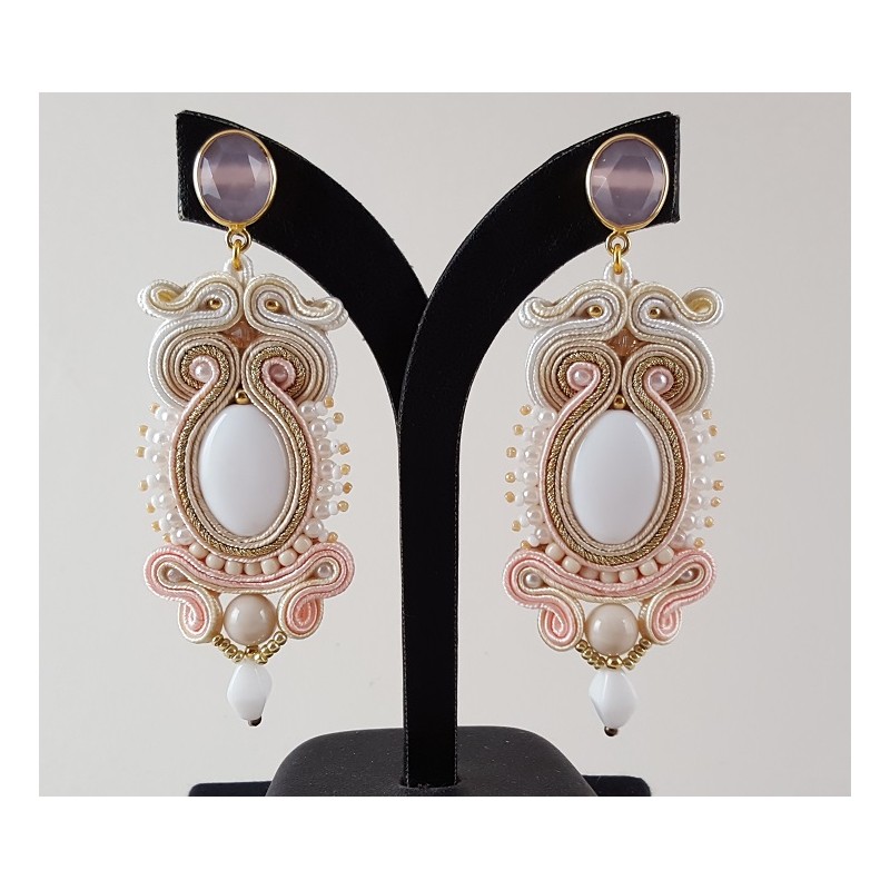 Vergulde oorbellen met roze Chalcedoon en handgemaakte hanger