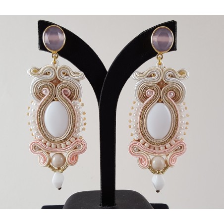 Vergulde oorbellen met roze Chalcedoon en handgemaakte hanger