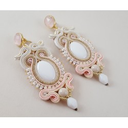 Vergulde oorbellen met roze Chalcedoon en handgemaakte hanger