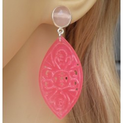 Zilveren oorbellen met roze Chalcedoon en uitgesneden roze Jade