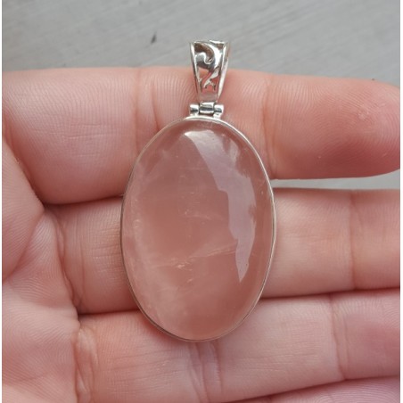 Zilveren hanger gezet met ovale cabochon Rozenkwarts