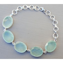 Zilveren armband gezet met ovale facet aqua Chalcedoon schak