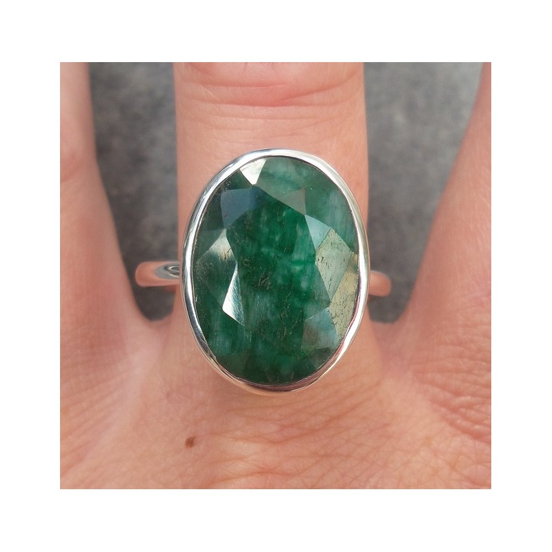 Zilveren ring gezet met ovale facet Emerald 19.7 mm