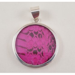 Zilveren hanger gezet met roze Slangenleer