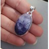 Zilveren hanger gezet met ovale cabochon Bertrandiet