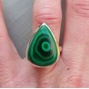 Zilveren ring gezet met druppelvormige Malachiet 17.7 mm