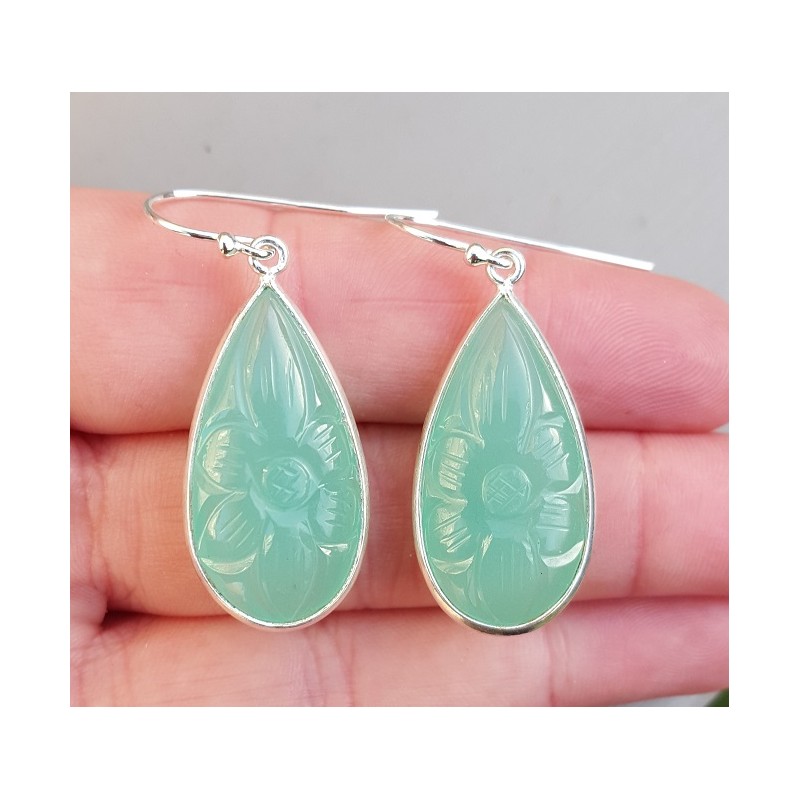 Zilveren oorbellen met uitgesneden aqua Chalcedoon