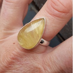 Zilveren ring met druppelvormige gouden Rutielkwarts 18.5 mm