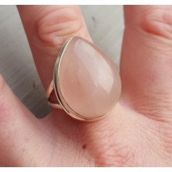 Zilveren ring met brede druppelvormige cabochon Rozenkwarts 19 m