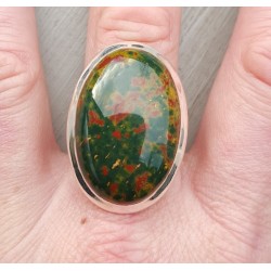 Zilveren ring met brede ovale Bloedsteen 18.5 mm