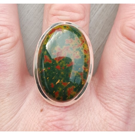 Zilveren ring met brede ovale Bloedsteen 18.5 mm