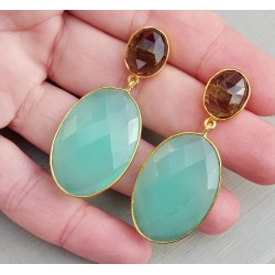 Vergulde oorbellen ovale Chalcedoon en Smokey Topaas