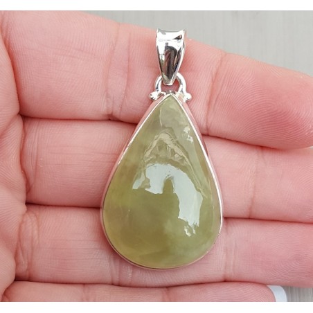 Zilveren hanger met druppelvorm cabochon Prehniet