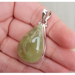 Zilveren hanger met druppelvorm cabochon Prehniet