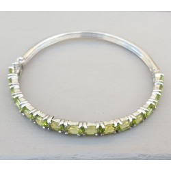 Zilveren armband / bangle gezet met Peridot