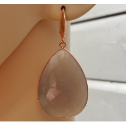 Rosé vergulde oorbellen met grote grijze Chalcedoon