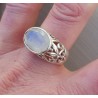 Zilveren ring met dwarsliggende ovale facet Maansteen 19 mm