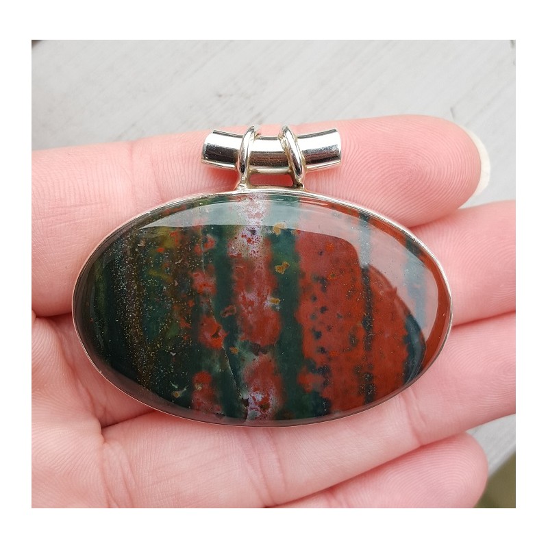 Zilveren hanger met dwarsliggende ovale cabochon Bloedsteen