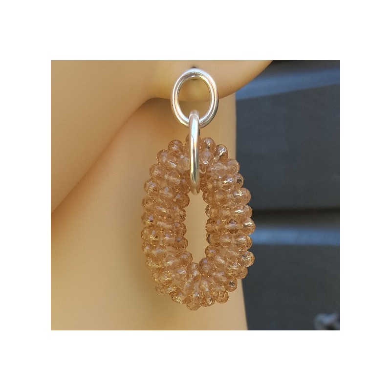 Zilveren oorbellen met champagne kleurige ovale hanger