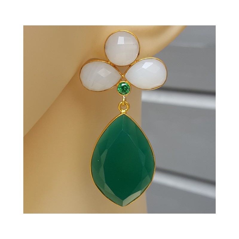 Vergulde oorbellen wit Chalcedoon, groene Onyx en groene quartz