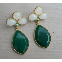 Vergulde oorbellen wit Chalcedoon, groene Onyx en groene quartz