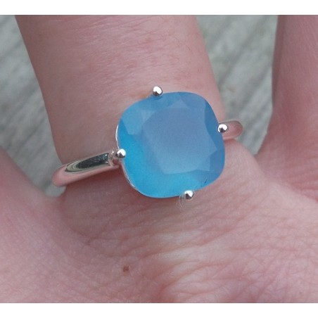 Zilveren ring gezet met vierkante blauwe Chalcedoon 18 mm
