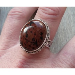 Zilveren ring met mahonie Obsidiaan in bewerkte setting 19 mm