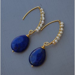 Vergulde oorbellen met Lapis Lazuli en zoetwater Pareltjes